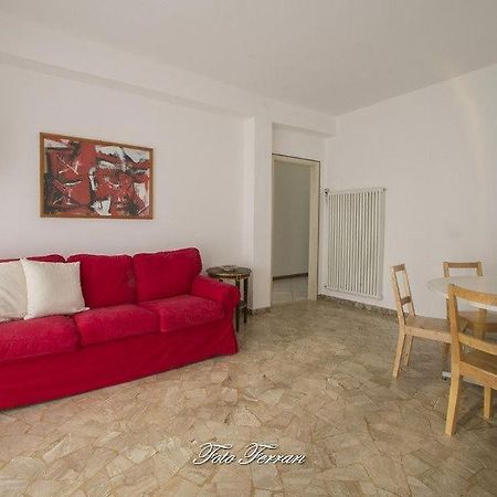 Casa Vacanze Gli Ulivi Del Lago Villa Sale Marasino Exterior foto